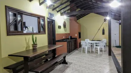 House with pool Guaratuba-Barra do Saí - 100 m from the beach