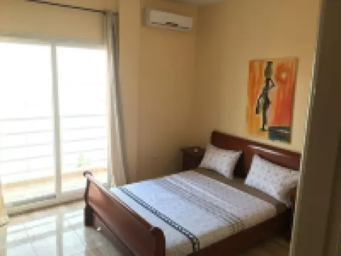 Air-conditioned apartment with sunny balcony Hotel di 