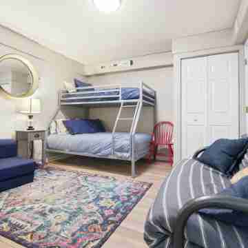 3-bedroom condo  in Abbey Springs, Fontana with Golf Cart Rooms