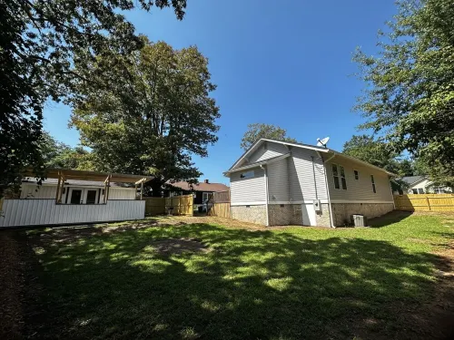 Modern Mill House -Luxury Stay with outdoor living -Walk downtown- Pets Welcome