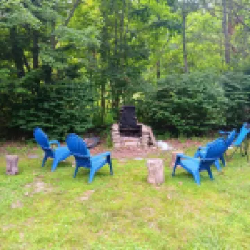 Quintessential Maine Cottage w/ Water-views, Kayaks & Lake Access Hotels in Casco