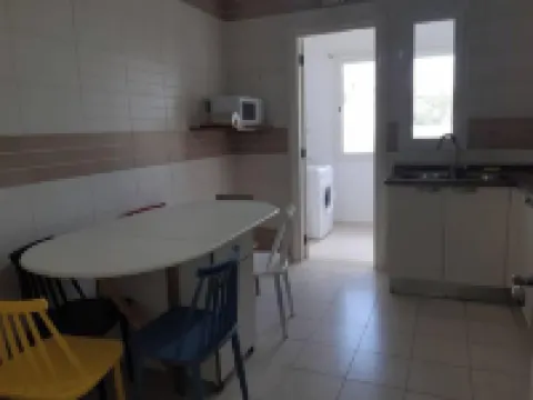 Cozy and spacious apartment near the beach