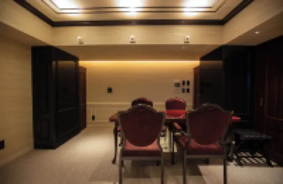 ロイズ博多 LLOYD's HAKATA