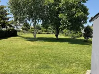 TY NOUCHKA.    GROUND FLOOR HOUSE.ON 1300M2 OF GREENERY MORBIHAN PLUVIGNER.