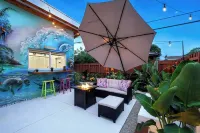 Cozy Stay •Near Hard Rock Stadium • Private Serene Backyard
