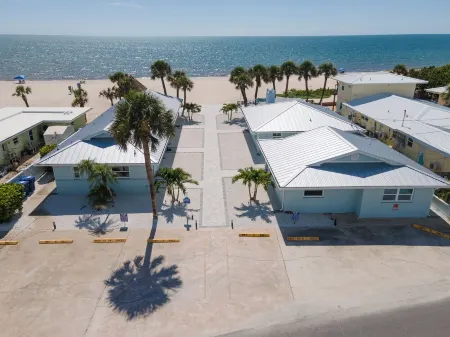Beachfront 2 Bedroom Condo on Casey Key