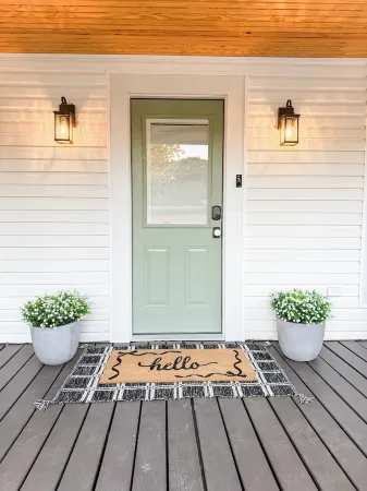 The Pecan Street Retreat - 1935 Gem