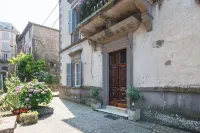 Boutique Apartment Old Town TV WI-FI Hotels in Montefiascone