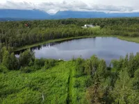 Mountain-View Retreat: Pond, Kayaks, Fire Pit, Hot Tub – Palmer, Alaska โรงแรมในเลซีเมาน์เทน