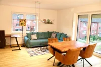 Wohnzim, Schlafzim, Badzim, Küche und Balkon, Smart TV Free Wifiparkingcoffee Hotels in Meppen