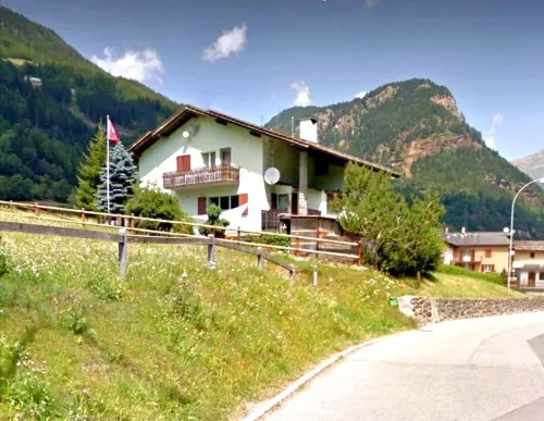 Spacious Apartment with 3 Bedrooms, 2 Bathrooms, Kitchen and Living Room Hotels in Poschiavo