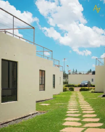 Skyline Villa>>>Close to Airport, Swimming Pool, Gym!