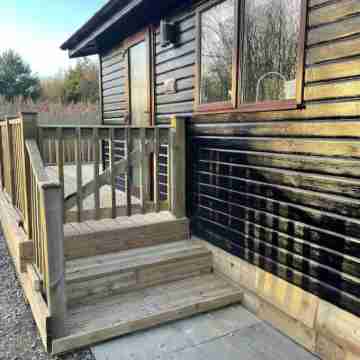 Luxury Moorhen Lodge & Hot Tub. 3 miles from York city centre! The best of both! Hotel Exterior