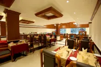 Breeze Residency - bar