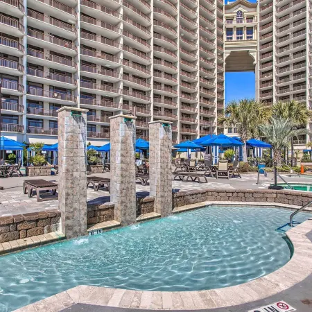 Chic North Myrtle Beach Villa Resort Amenities!