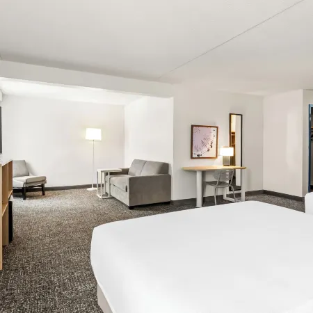 Spark by Hilton Lexington