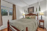 Ski Chalet at Beech Mountain with Hot Tub