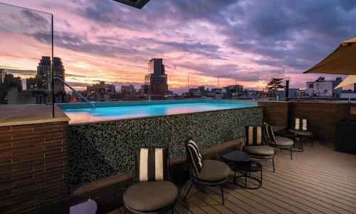 The Singular Santiago