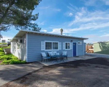 Charming Winchester Guesthouse near Wine Country Hotels in Menifee