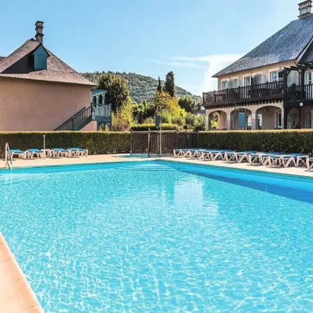 Duplex in Argentat with Heated Pool