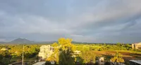 Raj Lodging Hotel di Karanje Turf Satara