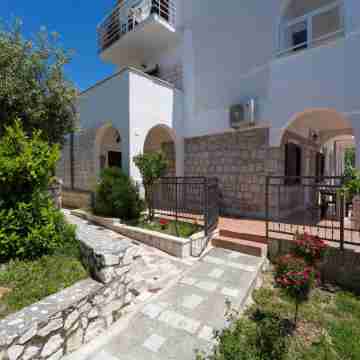 Apartments Sunrise ( Duilovo ) -Three Bedroom Apartment with Sea View  Terrace Hotel Exterior