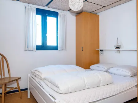 Wheelchair Accesible Cottage with Pool