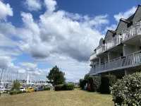 2 rooms for 5 people - Comfort - view of the Port