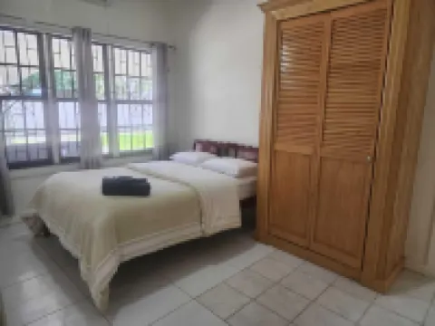 Ideal Executive Suites فنادق في جورج تاون