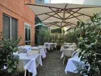 เบดแอนด์เบรกฟาสต์ โรงแรม Milano Cologno สตูดิโอ โรงแรมใกล้เปรกอตโต