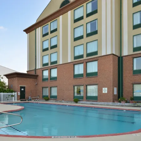 Holiday Inn Express & Suites OCEAN CITY - NORTHSIDE by IHG