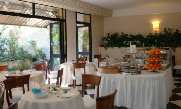 미노 호텔 포럼(Hotel Forum) 4성급 호텔 수영장