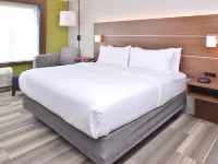 Holiday Inn Express & Suites OMAHA AIRPORT by IHG Hotels in Carter Lake