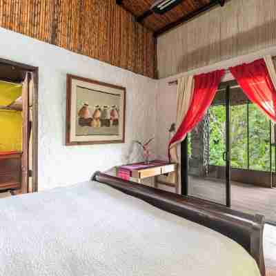 Breakfast With Toucans And Monkeys Rooms