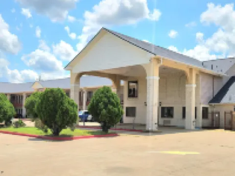 Days Inn by Wyndham Navasota Hotels in Grimes County