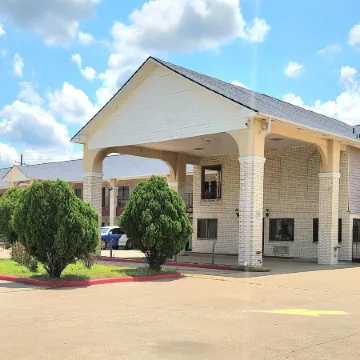 Days Inn by Wyndham Navasota