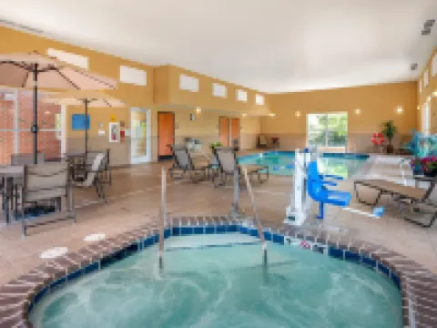 Comfort Suites Urbana Champaign, University Area Hotels in Urbana