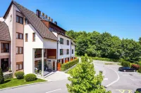 Hotel Degenija โรงแรมใน