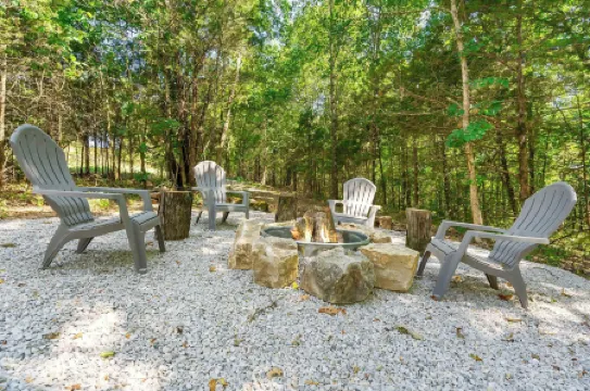 Cedar Creek - Glamping in the Ozarks!