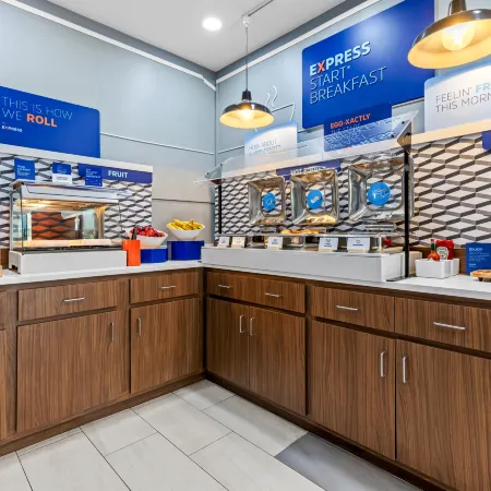 Holiday Inn Express & Suites FLORENCE NORTHEAST by IHG