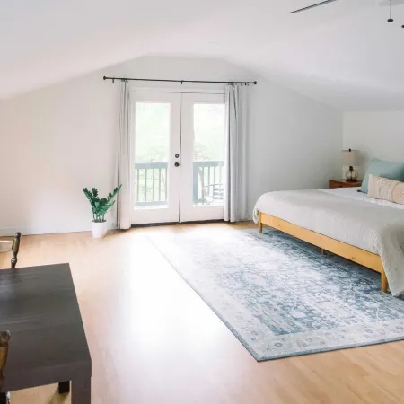 Hummingbird Home by AvantStay Hot Tub Sauna Hotels in Fallstown