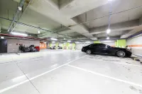 Idun Hotel - parking