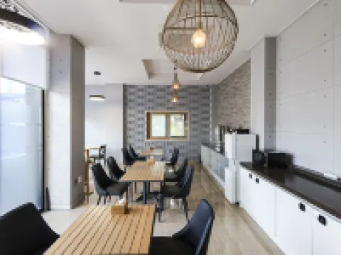 Yeosu Stay Hotel Business โรงแรมในยอซู