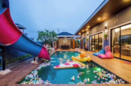 Breeze Casa Private Pool Villas