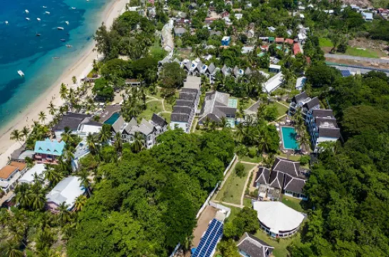 로열 비치 호텔 암바토로아카