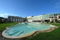 Pisa Tower Plaza - Pools