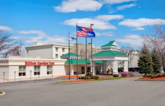 波士頓伯靈頓希爾頓花園酒店