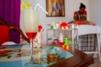 Protels La Plage - bar