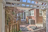 Historic Reno Home on Riverwalk 1 Mi to Midtown - Bungalows