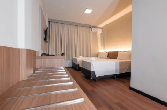 Hotel ÉVORA by Rede Sagres Hotels near Planetarium